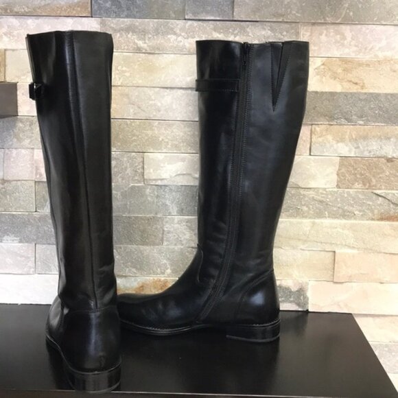 Italian Shoemakers Antonia Leather Boot - Picture 4 of 13